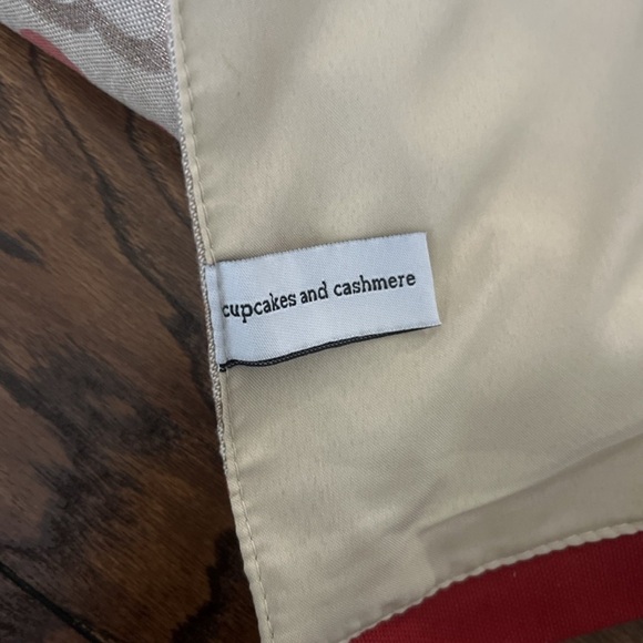 Table runner - Picture 4 of 4